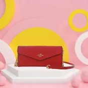 【COACH】C LOGO PVC翻蓋二合一WOC長夾/斜背包(熱情紅/信封釦式)
