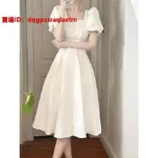 貨連裙裙 甜簡禮服 款大尺碼伴娘禮服 韓版禮服 法式初戀白色大擺裙 方領收腰顯瘦洋裝 洋裝女