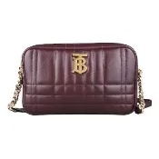 【BURBERRY 巴寶莉】BURBERRY Lola系列金鍊帶絎縫格紋小羊皮斜背/相機包(酒紅)