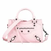 【Balenciaga 巴黎世家】BALENCIAGA精品褶皺紋小羊皮Le City Mini鉚釘斜背肩背機車包(迷你/櫻花粉)