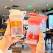 搖搖杯 蛋白粉搖搖杯 運動搖搖杯 奶昔搖杯 搖搖杯運動健身蛋白粉奶昔杯帶刻度大容量耐高溫食品級塑料水杯