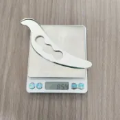 不二屋 不銹鋼筋膜刀 肌肉組織刮痧刀 鳥形按摩器 筋絡放鬆鏤空設計 專業級強勁耐用 專用 健身肌肉恢復工具 消除痠痛