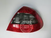 協貿國際日用品生活7館 適用奔馳E級W211 E200 E240 E280 E230尾燈E250后剎車燈LED燈罩殼