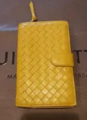 BOTTEGA VENETA經典BV小羊皮手工編織拉鍊中夾 有CHANEL皮夾 ↘(暫保留!請勿下標)