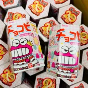 LUCKY補給站 日本 東鳩 Tohato 蠟筆小新 餅乾 六角盒餅乾 草莓 草莓蛋糕 星星餅乾 餅乾 恐龍 怪獸餅乾