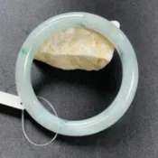 《Always9168輕奢珠寶 台灣在地商家》 B55天然緬甸A貨翡翠 藍冰飄花圓條冰種手鐲 手圍60mm 微瑕福利