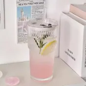 桃園快速🚚ins風大容量帶蓋帶吸管豎條紋玻璃杯高顏值冷飲杯果汁咖啡杯水杯