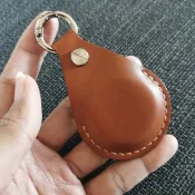 Chipolo 追蹤器或 AirTag 手工皮革保護套