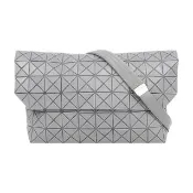 【ISSEY MIYAKE 三宅一生】BAO BAO PRISM SAC 翻蓋郵差包(深灰色)