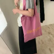 喜挖2店 斜背單肩包女印花帆布包街頭大容量學生包包休閒文藝潮牌帆布袋in