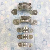(零售）304 不鏽鋼 白鐵 護管夾 歐姆夾 水管固定夾 PVC管固定夾 3/8”、1/2”、3/4”、1”～2”