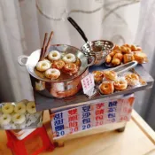 甜甜圈 雙胞胎 宵夜 攤車 夜市 點心 小吃 台式 袖珍 手作 食玩 微型 藝術 禮物 模型 情境布置 仿真食物