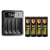 【KOTSURU】8馬赫 3號/AA 恆壓可充式1.5V鋰電池全新特大能量3700mWh4入+3號/4號通用 液晶鋰充電器