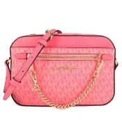 【Michael Kors】金字滿版防刮鏈帶前口袋斜背方包(粉橘色)