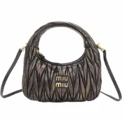 Miu Miu Wander Matelasse 小款 皺褶仿舊納帕羊皮手提/斜背包(22CM/咖啡棕)
