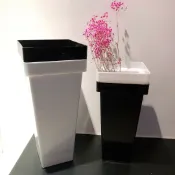 協貿國際日用品生活11館 醒花桶鮮花店專用品白黑色塑料插花瓶圓方形養花桶家用大號深水桶