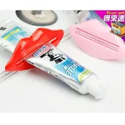 【附發票】嘴唇造型牙膏擠壓器(2入) 創意擠牙膏 可愛造型 擠洗面乳 沐浴用品 牙刷牙膏架 可愛~得來速
