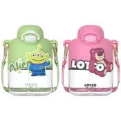 (店+)【Disney 迪士尼】可可彈蓋水壺550ML (正版授權 三眼怪 草莓熊 熊抱哥 運動水壺 兒童水壺 隨身水壺 隨身杯 大容量水瓶 母嬰Tritan材質 送禮 生日禮物 交換禮物 聖誕禮物)