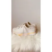 keds二手高跟皮革運動鞋，型號 TRIPLE UP LEATHER MARBLE，白色。22 cm (35)