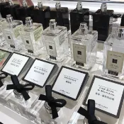 旺旺香氛小屋 【Jo Malone】香水/牡丹/英國梨與小蒼蘭/杏桃花/伯爵茶/黑莓子/榛果/紅醋栗/甜豌豆/罌粟與大麥/紅玫瑰/100ml｜迷人香氛◆全館現貨快出｜夏季推薦⚡專櫃 品牌香氛