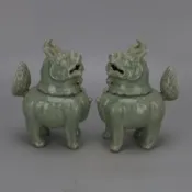 協貿國際日用品生活2館 宋 龍泉窯麒麟雕刻瓷 仿宋代出土古瓷器古玩古董博古架收藏擺件品