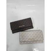 🧾開發票 👑女王多國代購❤ 保證正品💫Michael Kors MK J金字Logo滿版三折壓扣式多卡長夾(香草白/贈原