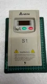 【二手良品 保固一個月】台達 DELTA 變頻器 VFD004S11A｜單相 110V 輸入 轉 三相 220V｜0.5