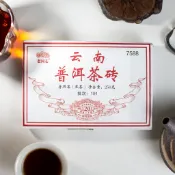 台灣現貨隔日配🔥老同志普洱茶 7588茶磚【鹿港春囍堂】普洱茶 老同志普洱茶 7588茶磚 茶葉 茶磚 雷射標籤 正品