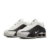 【NIKE 耐吉】W Shox R4 白黑咖 復古 氣墊 彈簧鞋 運動鞋 女鞋 AR3565-104
