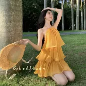 夏‘新品🌞日不落 浪漫削肩短洋裝 渡假穿搭 亮絲荷葉邊短裙 拍照短裙 蛋糕裙