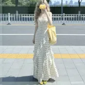 新款洋裝 設計感小衆波點吊帶連衣裙女2026春夏季新款法式高腰荷葉邊魚尾裙 92VG