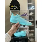 LiNing李寧 WADE偉德 808 5 ULTRA V2 超䨻科技碳板實戰籃球鞋 低筒透氣籃球鞋 內嵌鞋墊減震耐磨