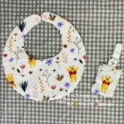 👶布Ma手作❣️維尼花園系列/口水兜-安撫巾-奶嘴鍊-平安符袋-彌月禮盒-各式客製化嫩嬰用品