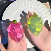 Squishy Fruit Grapes Fidget Toy 擠壓減壓手部玩具抗焦慮水果彈力緩升玩具創意感官玩具