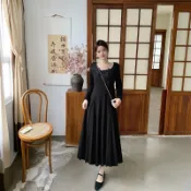 【胖悅穿搭】春秋薄款洋裝 【300斤】大码法式优雅针织连衣裙胖mm春秋新款立体绣花针织裙子渡假風洋裝 氣質顯瘦洋裝 夏季
