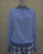 楹 ~ 正品 iROO 圓點 雪紡上衣 size: 38