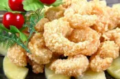 【炸點心系列】龍宮大廚御炸蝦球(L)/約500g~栗子風味口味獨特，豪邁吃蝦不客氣，口感Q彈帶勁，滿是海鮮風味與鮮美湯汁
