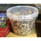 藍亞仕中大型鶧鵡營養飼料，桶裝3台斤/1.8kg