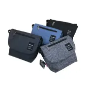 (店+)【SPYWALK】（現貨）休閒款防潑水側背包 尼龍斜背包 小郵差包 男用包包 側背包 郵差包 休閒側背包 斜背包 男生包包 女生包包