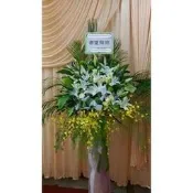 台北市花店 典雅高貴追思喪禮百合玫瑰火鶴之高架花籃一對~3000元物品所在地台北市