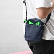 FENDI 品牌經典小怪獸造型隨身斜背小包(深藍)