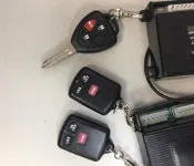 LIVINA 專用防盜器