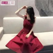 【熱賣免運】2024新款韓國複古方領背帶露肩露背中長款收腰吊帶紅色連衣裙女夏 連身裙洋裝 度假洋裝 裙裝 連衣裙 A字裙