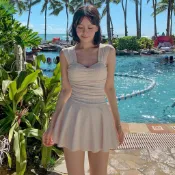 (有款媠衫)台灣出貨/韓版鋼圈聚攏連身泳衣女裝 遮肚顯瘦裙式 保守防走光平角褲 氣質小胸顯大渡假海邊溫泉