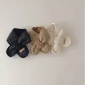 寶寶秋冬純色百搭夾棉圍巾兒童洋氣舒適羊羔絨加厚保暖交叉圍脖潮【COCO】