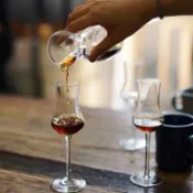 D1205-鬱金香甜酒杯 無鉛玻璃試酒杯 威士忌酒杯 聞香杯 細杆酒杯 高腳杯 優雅浪漫洋酒杯 烈酒杯