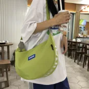 🔥臺灣出貨🔥帆布斜背包 大容量 日係 側背包 男生包包 餃子包 斜跨包 單肩包 弧形肩背包 大容量包包 通懃包 半月包 