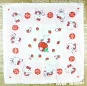【震撼精品百貨】Hello Kitty 凱蒂貓 紗布手帕 草莓粉點 震撼日式精品百貨