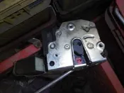 BMW E34 #A 六角鎖/中控馬達67.11-8353011 (共用E36 Z3 ZV)廉售先問-得標1螺絲