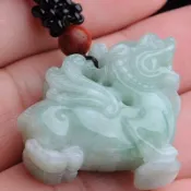 麒麟吊墜天然玉麒麟吊墜吊飾新款男女同款